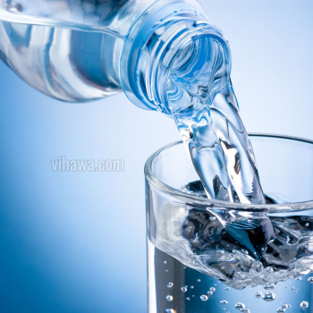 Cho cuộc sống thêm khỏe với nước khoáng