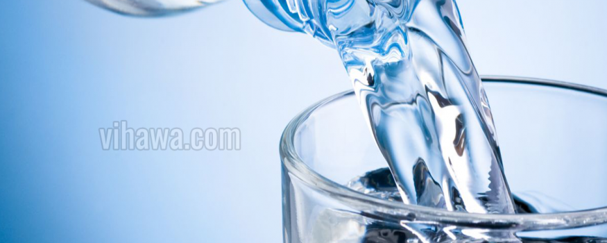 Cho cuộc sống thêm khỏe với nước khoáng